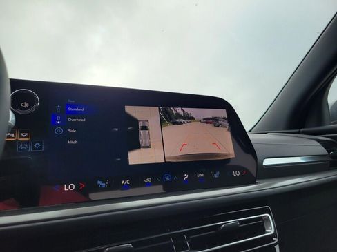 New 2026 Chevrolet Traverse LT w/ Driver Confidence Package image 17