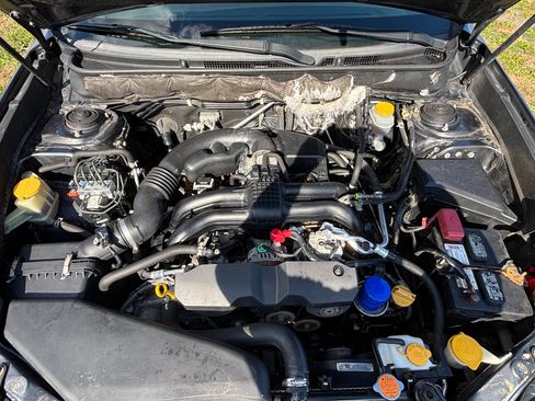 Used 2013 Subaru Outback 2.5i Limited image 9