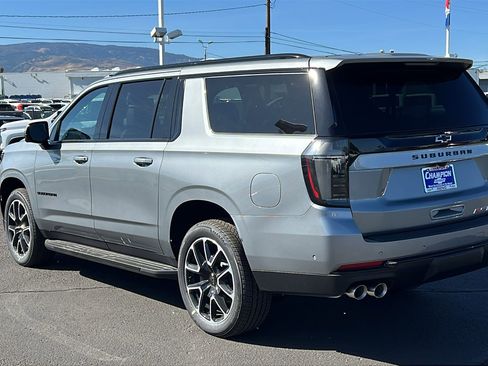 New 2026 Chevrolet Suburban RST w/ RST Capability Package image 7