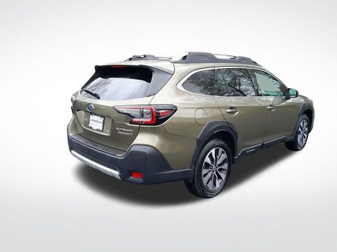 Used 2023 Subaru Outback Touring XT AWD/4WD image 8
