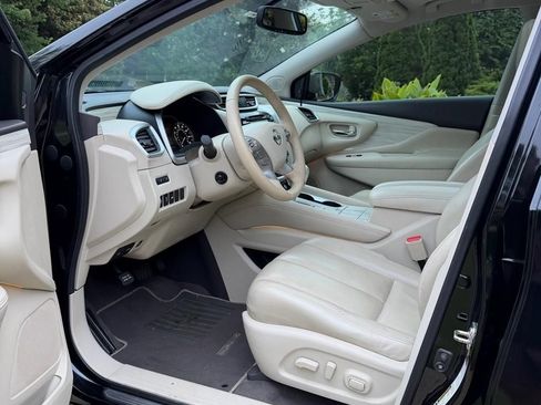 Used 2016 Nissan Murano Platinum w/ Platinum Technology Package FWD image 10