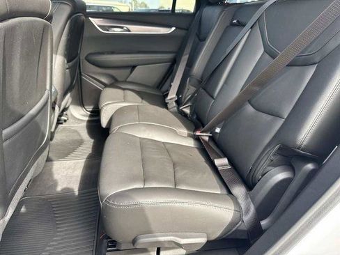 Used 2024 Cadillac XT6 Luxury FWD image 14