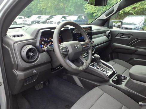 Certified 2025 Chevrolet Colorado Trail Boss AWD/4WD image 13