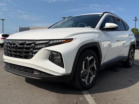 Used 2022 Hyundai Tucson SEL w/ Convenience + Premium Package FWD image 3