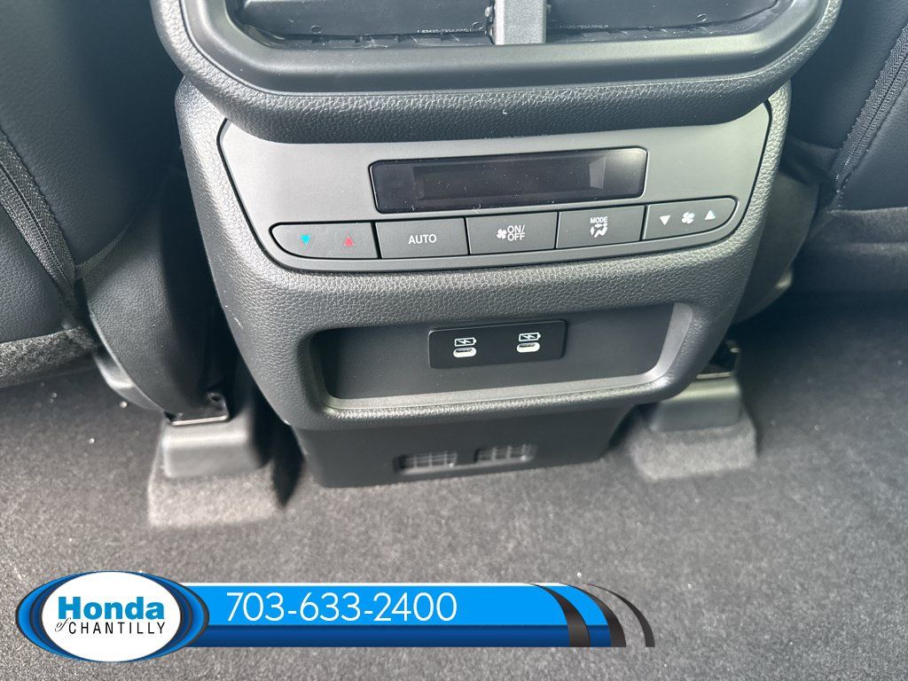 New 2026 Honda Pilot Touring image 32