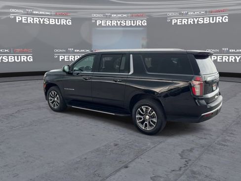 Used 2021 Chevrolet Suburban LT w/ LT Signature Package AWD/4WD image 6