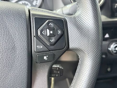 Used 2017 Toyota Tacoma TRD Sport w/ Tow Package AWD/4WD image 40