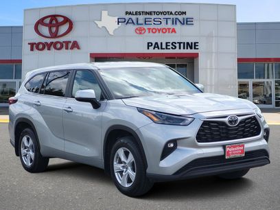 Used 2024 Toyota Highlander LE