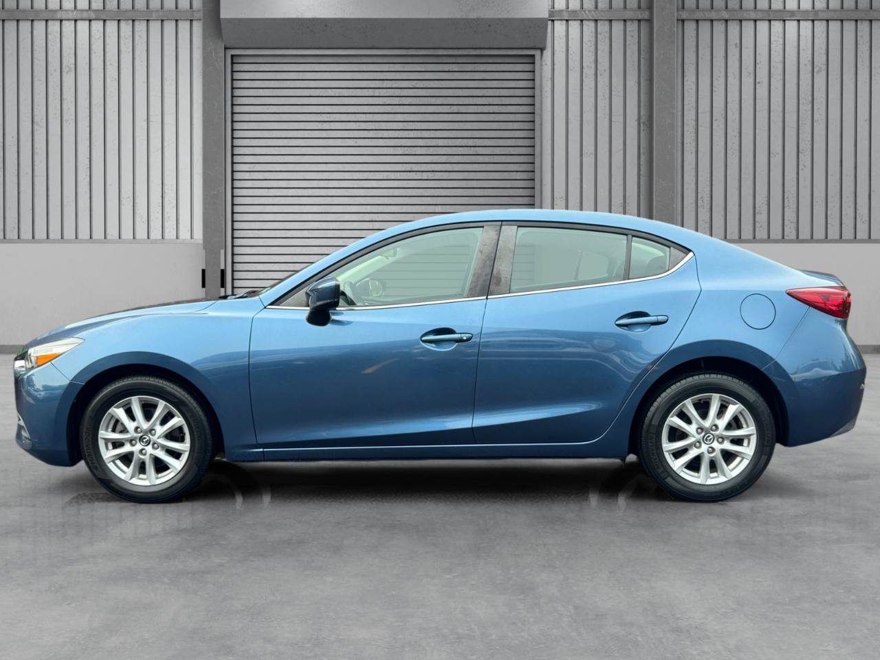 Used 2018 MAZDA MAZDA3 Sport w/ Preferred Equipment Package FWD image 2