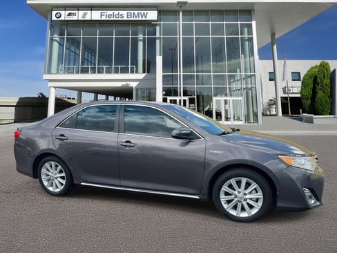 Used 2014 Toyota Camry XLE image 1