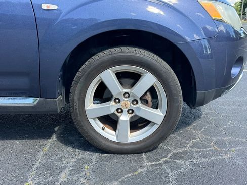 Used 2009 Mitsubishi Outlander XLS AWD/4WD image 9