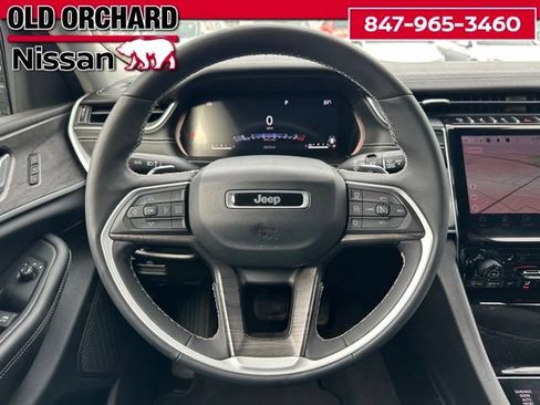 Used 2023 Jeep Grand Cherokee L Limited AWD/4WD image 22