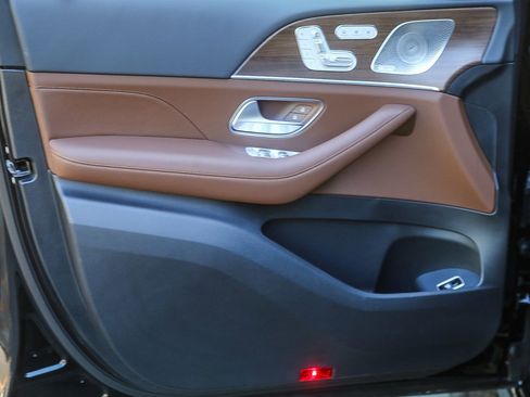 Used 2019 Mercedes-Benz G 550 image 26