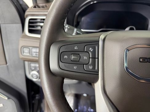 Used 2023 GMC Yukon Denali w/ Denali Reserve Package image 24