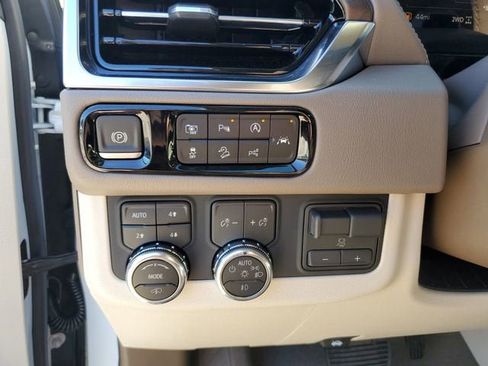 New 2026 GMC Yukon XL Denali image 29