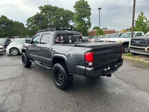 Used 2020 Toyota Tacoma SR AWD/4WD image 7