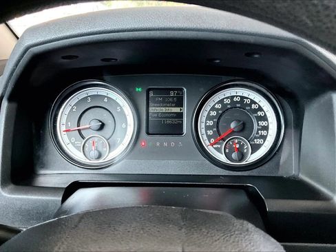 Used 2015 RAM 1500 Express RWD image 13