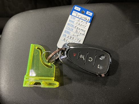 Used 2019 Chevrolet Equinox LT image 27