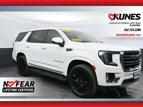 Used 2023 GMC Yukon SLT w/ SLT Luxury Package AWD/4WD image 1