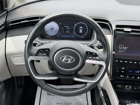 Certified 2023 Hyundai Tucson Limited AWD/4WD image 15