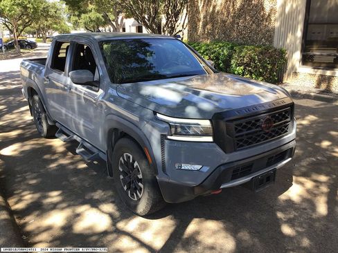 Used 2024 Nissan Frontier Pro-X RWD image 6