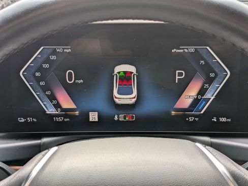 Used 2023 BMW i4 eDrive40 w/ Premium Package image 18