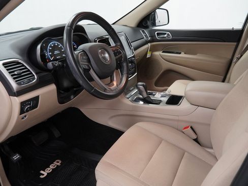 Certified 2022 Jeep Grand Cherokee Laredo E image 19