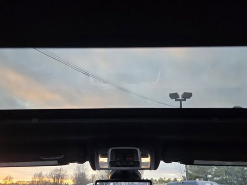 Used 2024 RAM 2500 Laramie w/ Sport Appearance Package image 18