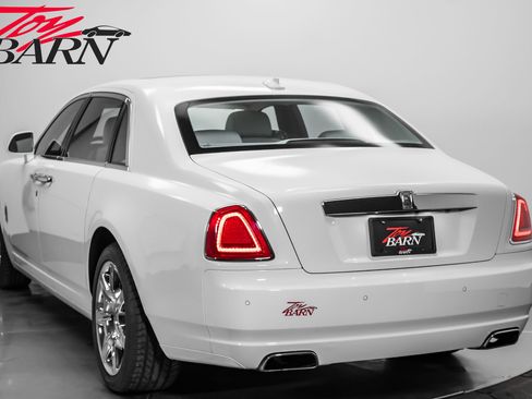 Used 2012 Rolls-Royce Ghost Extended Wheelbase image 13