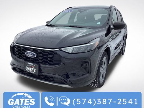 Used 2024 Ford Escape ST-Line image 5