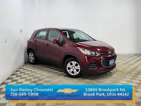 Used 2017 Chevrolet Trax LS image 3