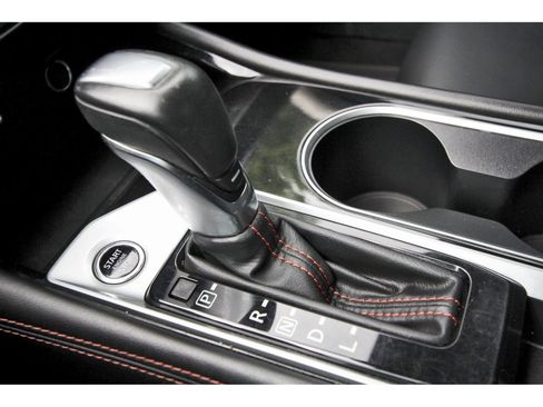 Used 2024 Nissan Altima 2.5 SR FWD image 27