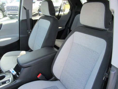 Certified 2023 Chevrolet Equinox LT FWD image 17
