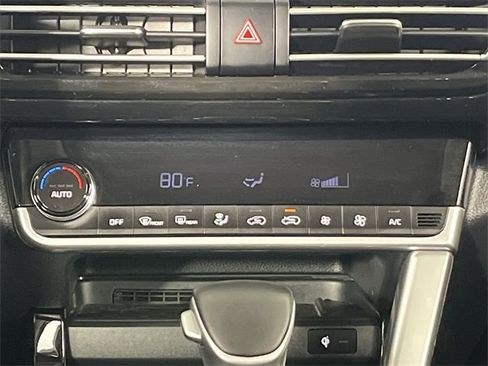 Certified 2022 Kia Seltos EX image 19