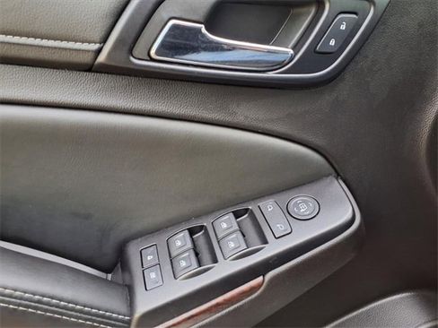 Used 2016 GMC Yukon SLE w/ HD Trailering Package image 17