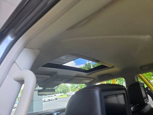 Used 2020 Nissan Armada Platinum w/ Captain's Chairs Package RWD image 21