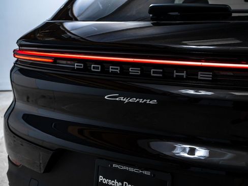 New 2026 Porsche Cayenne E-Hybrid AWD/4WD image 14