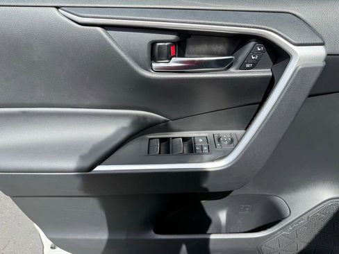 Certified 2022 Toyota RAV4 XLE Premium AWD/4WD image 13