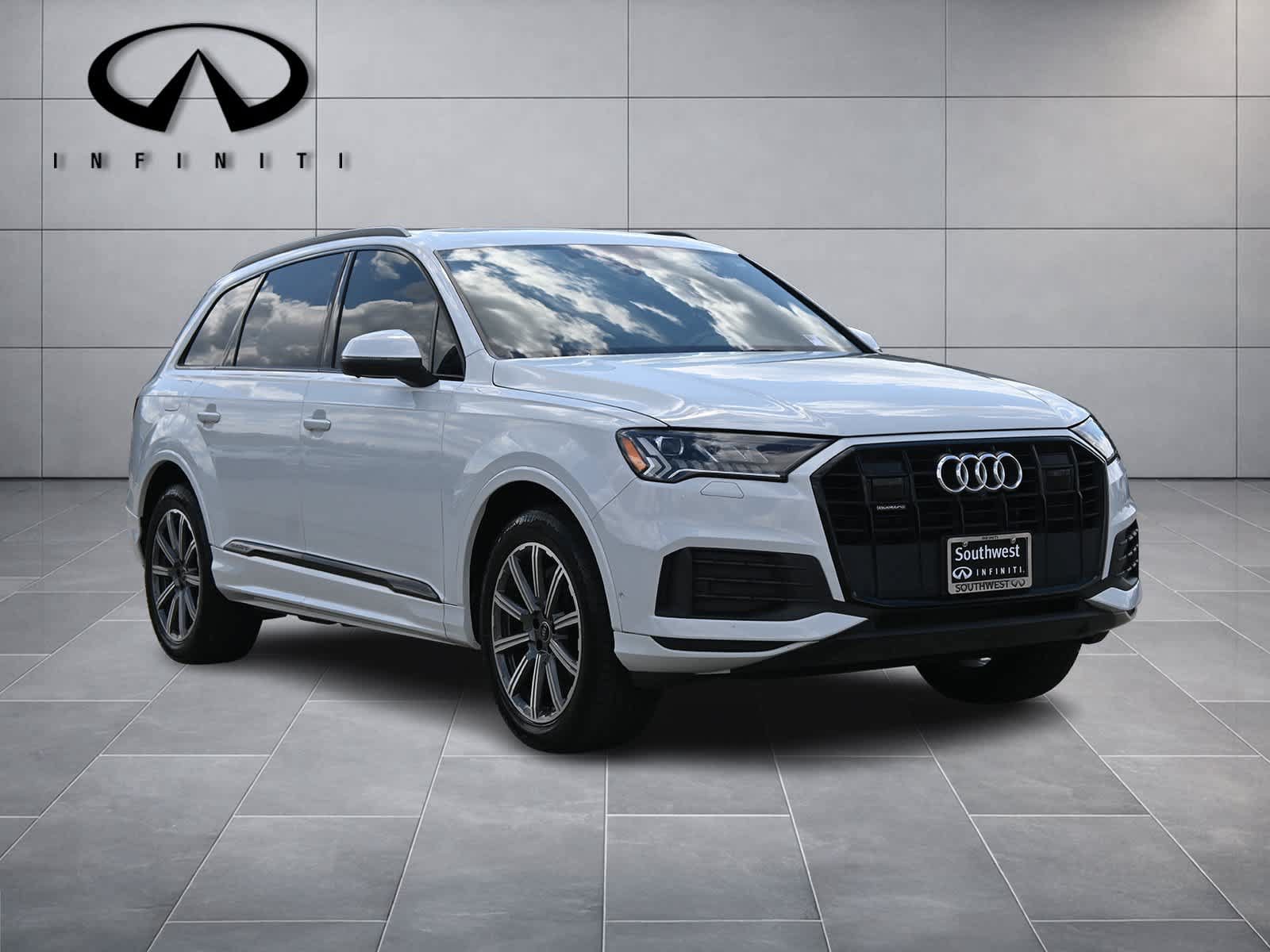 Used 2024 Audi Q7 2.0T Premium Plus w/ Premium Plus Package AWD/4WD image 3