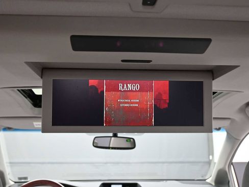 Used 2011 Toyota Sienna Limited image 21