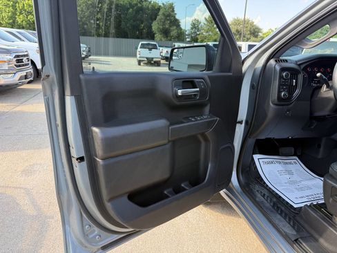 Used 2023 Chevrolet Silverado 1500 Custom Trail Boss AWD/4WD image 8