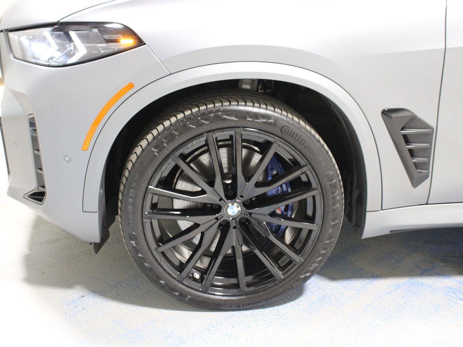 Used 2024 BMW X5 M60i w/ Climate Comfort Package AWD/4WD image 38