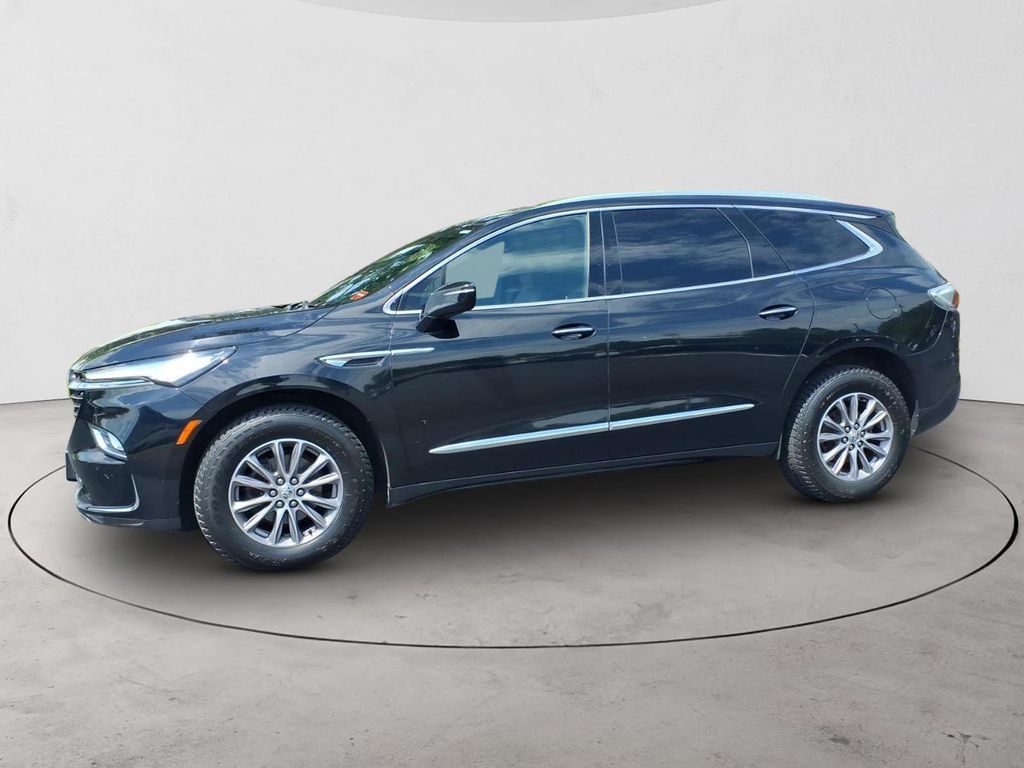 Used 2023 Buick Enclave Essence AWD/4WD image 8
