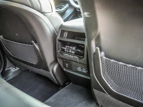 Used 2023 Jeep Grand Cherokee Altitude AWD/4WD image 24