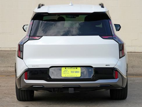 Used 2025 Kia EV9 GT-Line AWD/4WD image 57