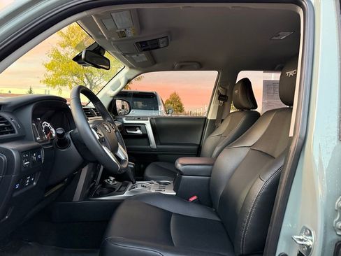 Used 2023 Toyota 4Runner TRD Sport image 6