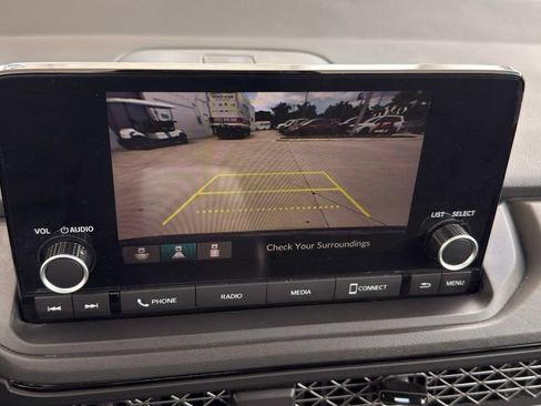 Certified 2023 Honda Accord LX image 27
