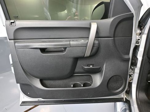 Used 2014 Chevrolet Silverado 2500 LT w/ Z71 Appearance Package image 18