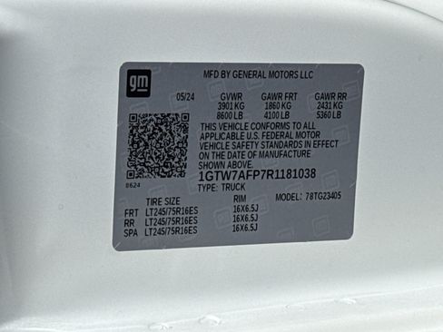 Used 2024 GMC Savana 2500 w/ Driver Convenience Package image 31