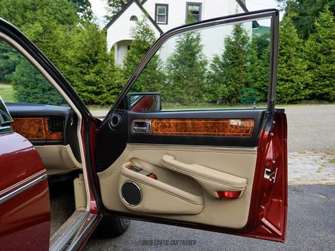Used 1988 Jaguar XJ Vanden Plas RWD image 41